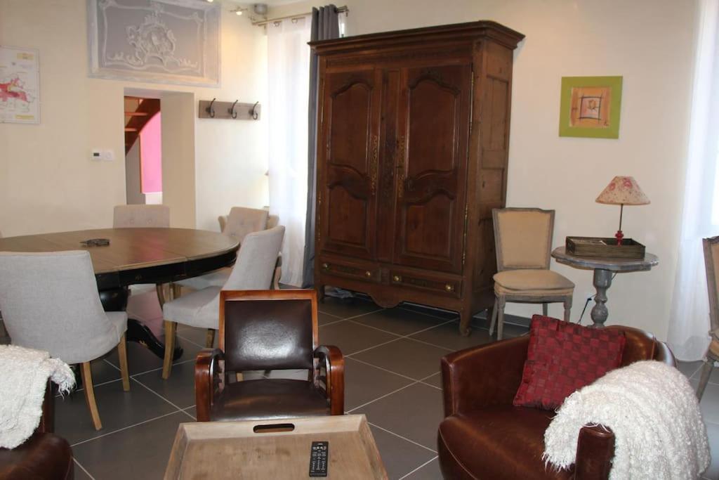 Gites De Climats De 3 A 6 Personnes Beaune  Exterior photo
